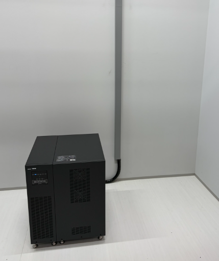 宮城県仙台市 通信機器製造会社様 GSユアサ製 10kW無停電電源装置
